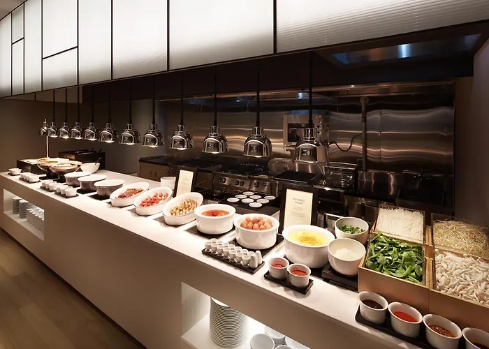 Shilla Gwanghwamun Myeongdong Hotel
