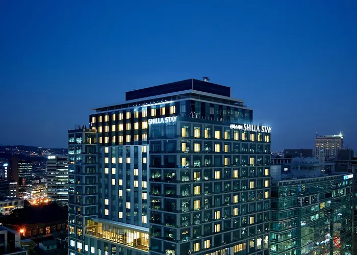 Shilla Gwanghwamun Myeongdong Hotel