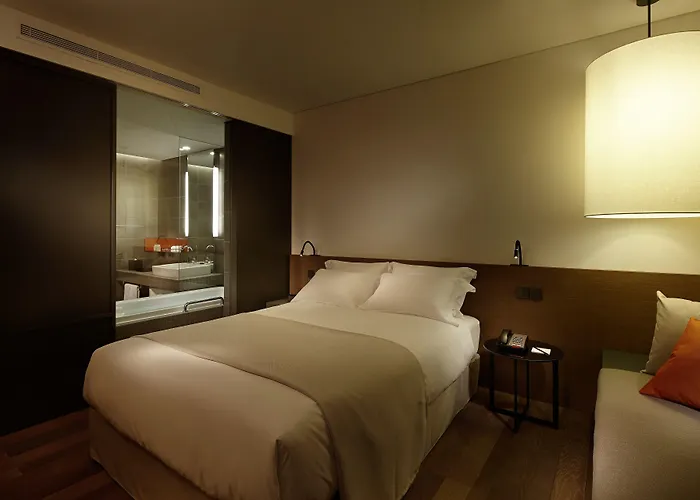 Shilla Gwanghwamun Myeongdong 4*