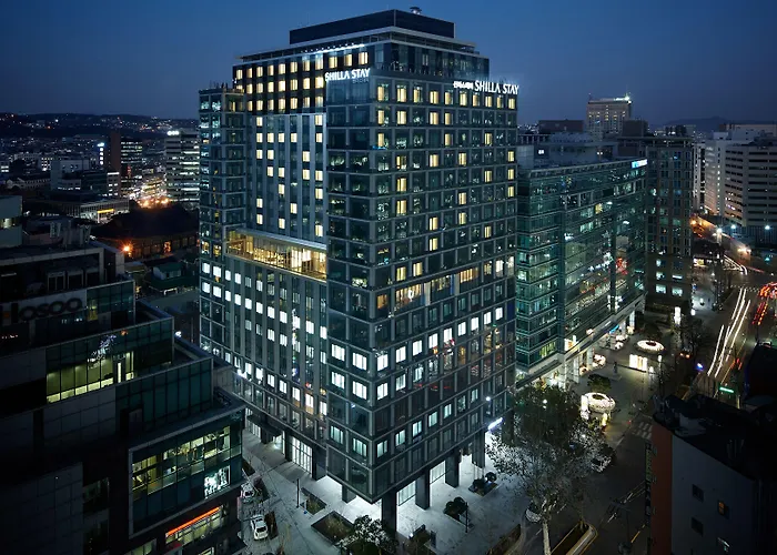 Shilla Gwanghwamun Myeongdong 酒店 4*
